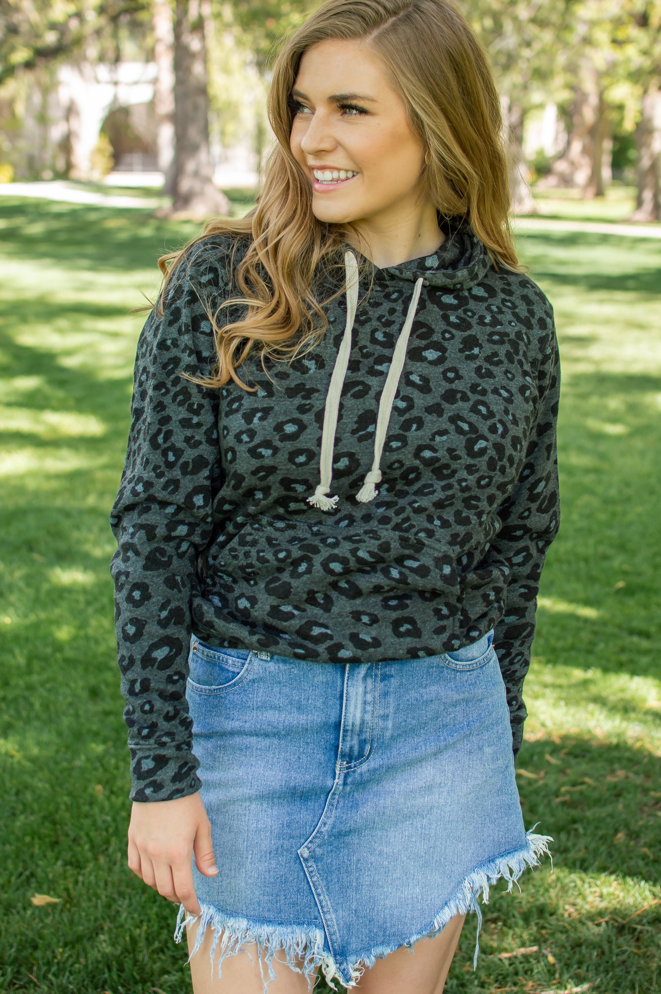 Black and clearance leopard print hoodie